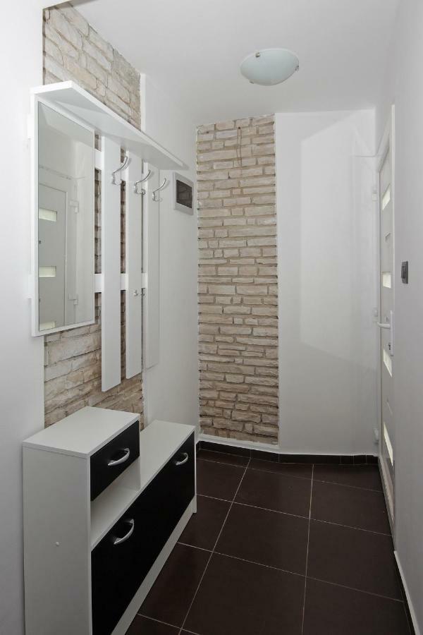 Apartments Natasa Pula Extérieur photo