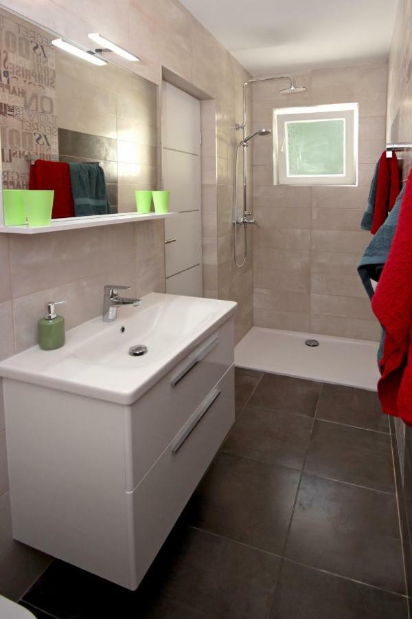 Apartments Natasa Pula Extérieur photo