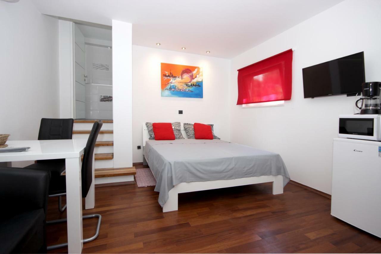 Apartments Natasa Pula Extérieur photo
